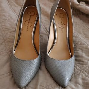 Grey Jessica Simpson Pumps